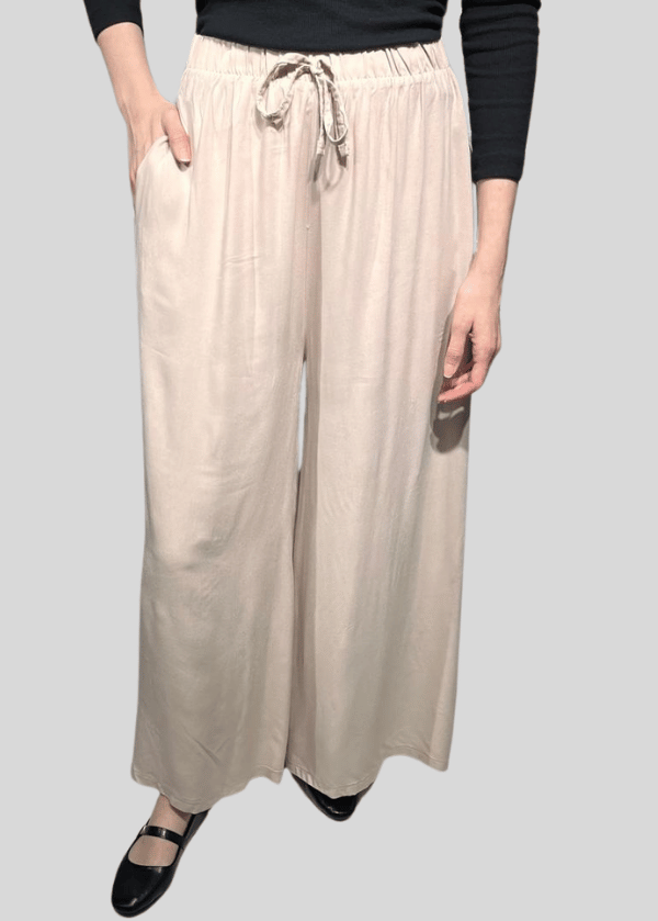 Eyşan Bol Krem Pantolon 