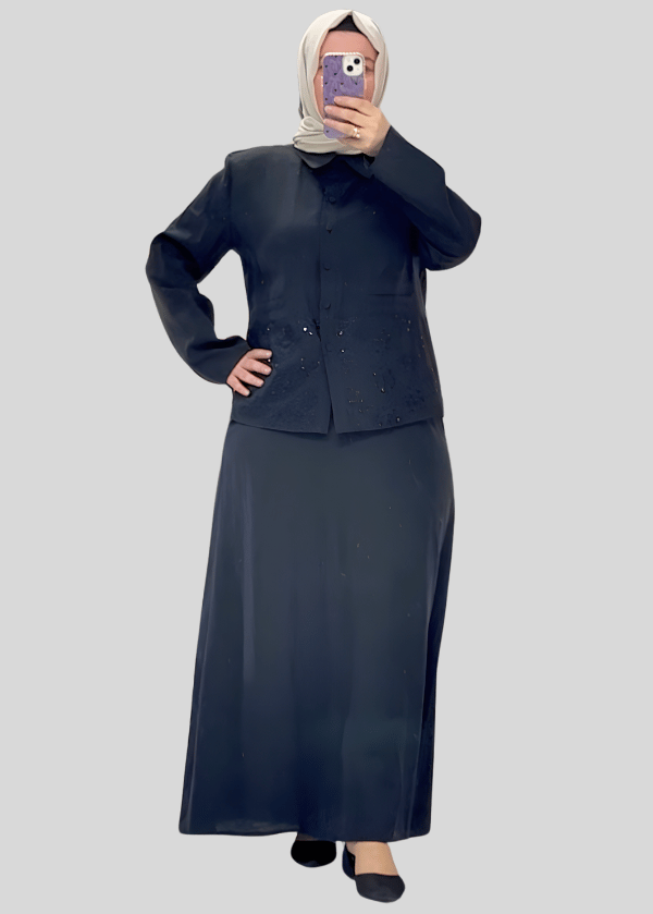 Nihle  Siyah Etekli Takım 